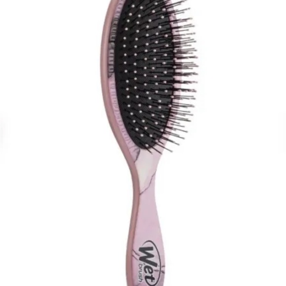 Wet Brush Original Detangler Limited Edition IntelliFlex Hair Brush - Purple - Picture 3 of 5